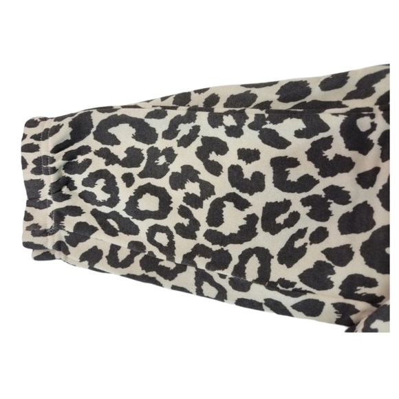 Grayson Threads Beige Leopard Print Joggers Sweatpants NWT Size XS - Picture 3 of 7